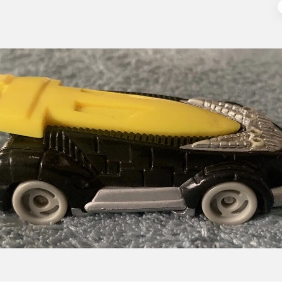 NWT🏎️SET OF 3 HAPPY MEAL CARS- TONKA BULLDOZER, HOT WHEELS SHOCK FORCE & TIGER - Picture 6 of 9